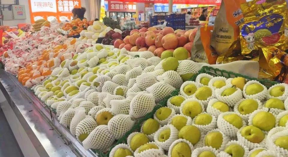 備年貨啦！博州商超購銷熱潮涌動(dòng)，傳統(tǒng)年味與特色風(fēng)物齊登場